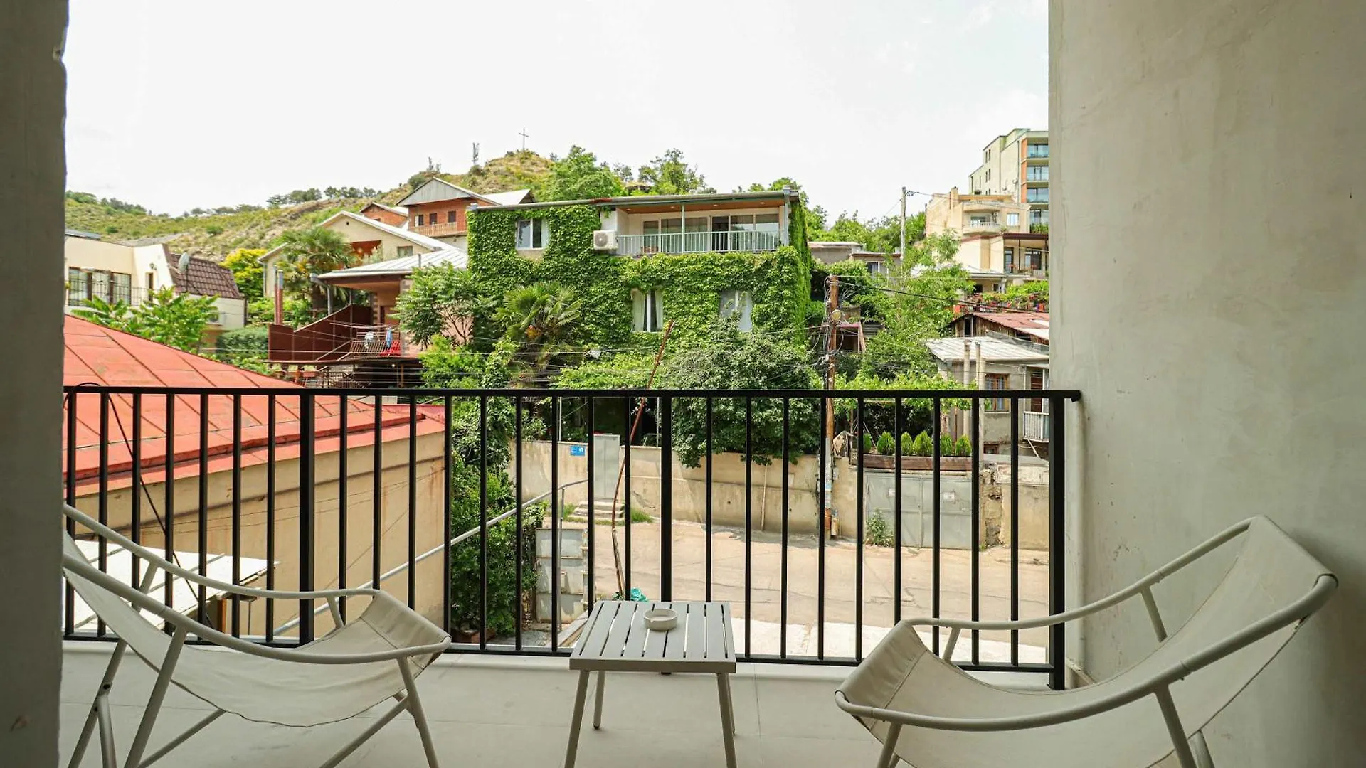 Vake Oasis - Modern And Comfortable Apt - By Wehost Tbilisi
